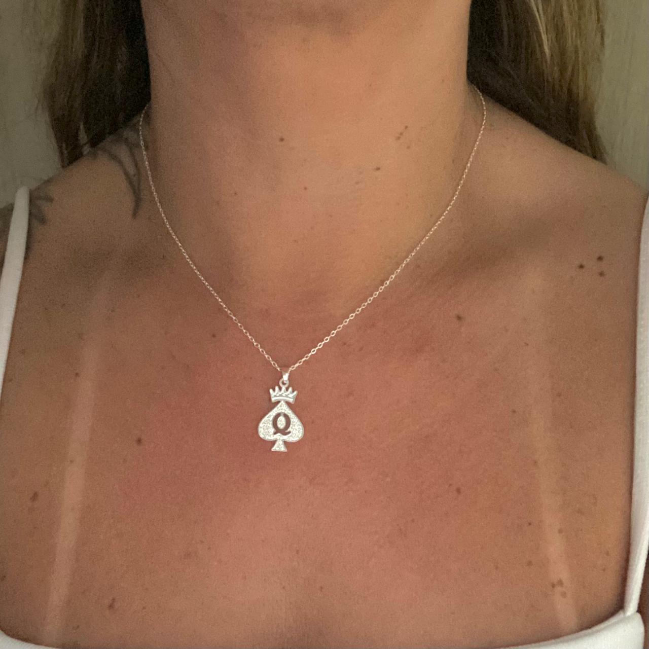 Colar dama com coroa banhado em ouro e prata - Imagem 5