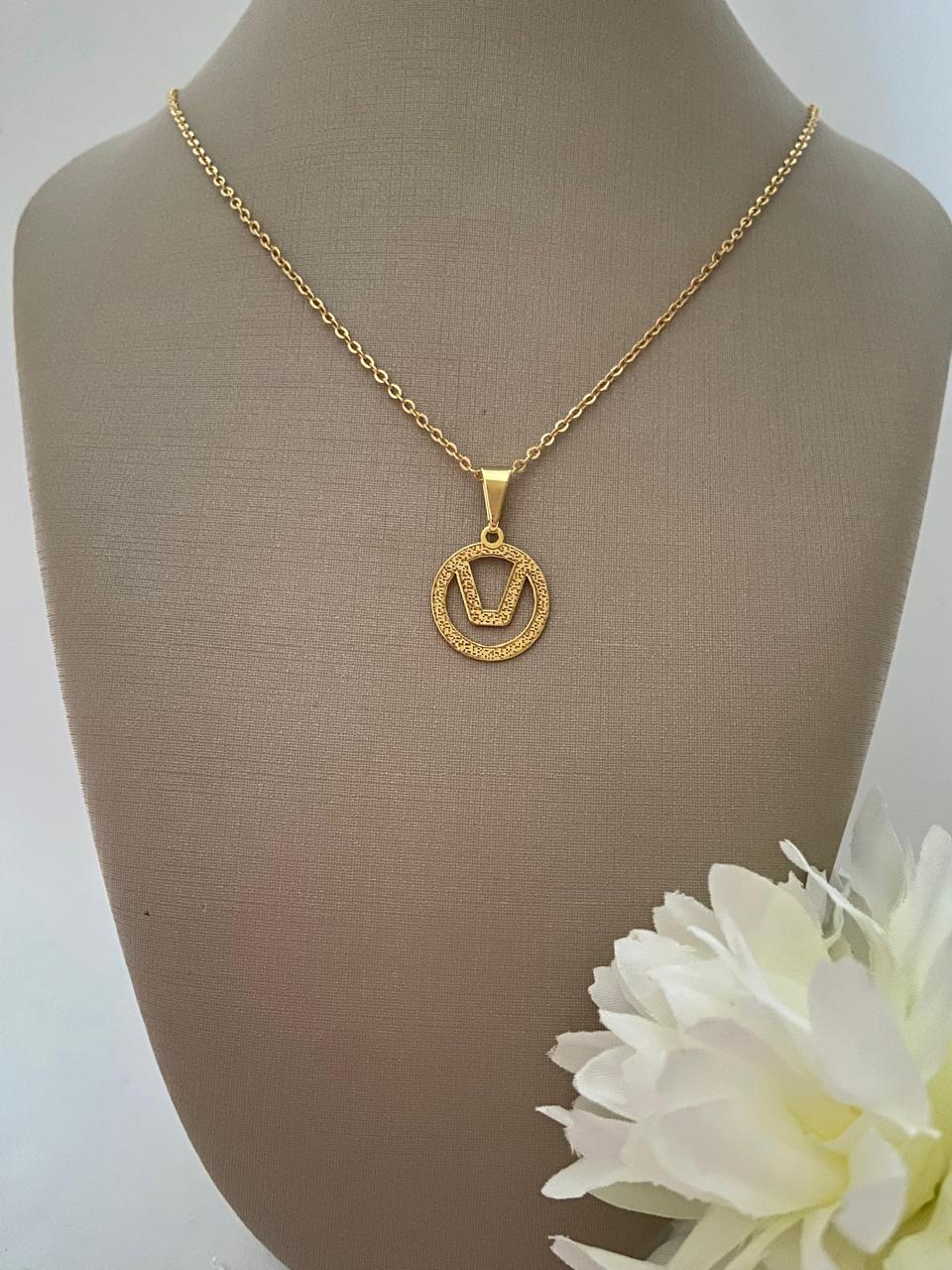 Colar balanço P no banho em ouro e prata